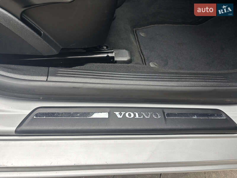 Хэтчбек Volvo V40 2014 в Стрые