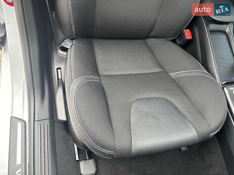 Хэтчбек Volvo V40 2014 в Стрые