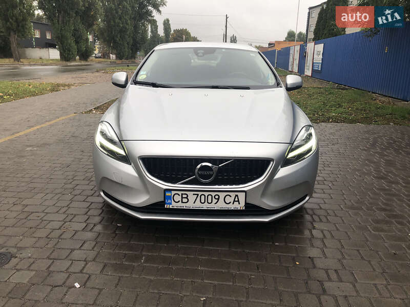 Хэтчбек Volvo V40 2017 в Нежине фото 6 Хэтчбек Volvo V40 2017 в Нежине