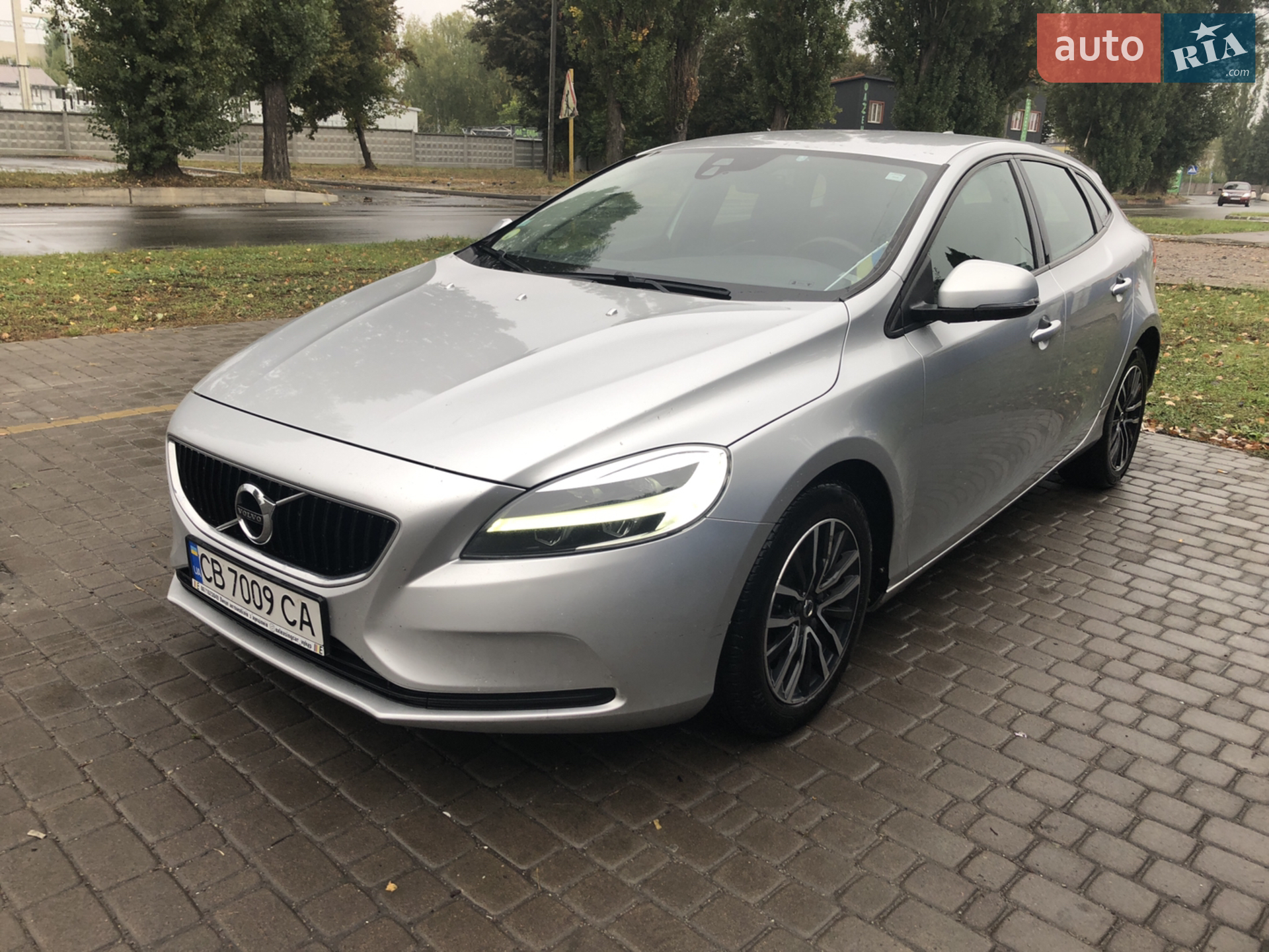 Volvo V40 2017