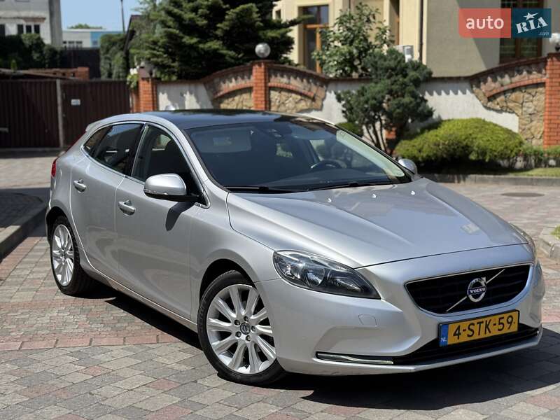 Хэтчбек Volvo V40 2013 в Стрые