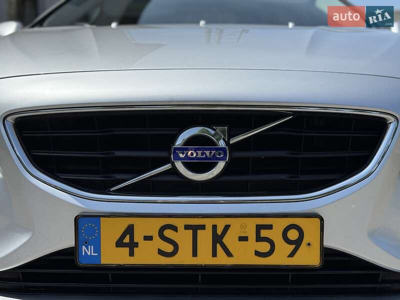 Хэтчбек Volvo V40 2013 в Стрые