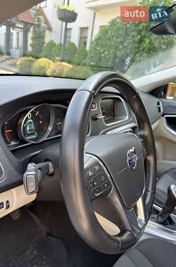 Хэтчбек Volvo V40 2013 в 