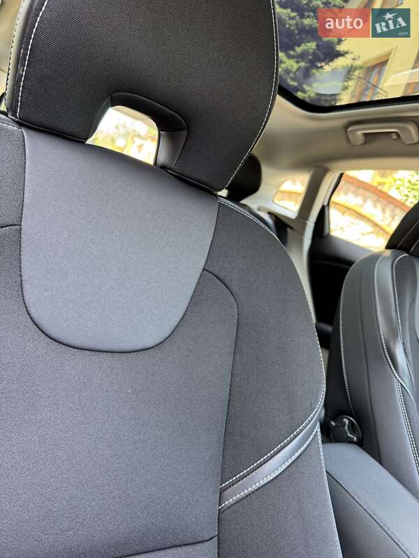 Хэтчбек Volvo V40 2013 в Стрые