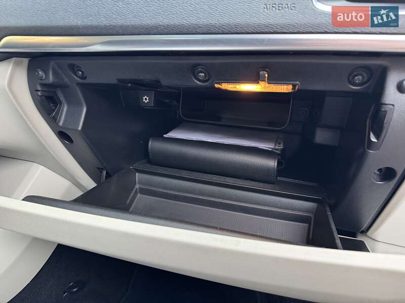 Хэтчбек Volvo V40 2013 в Стрые