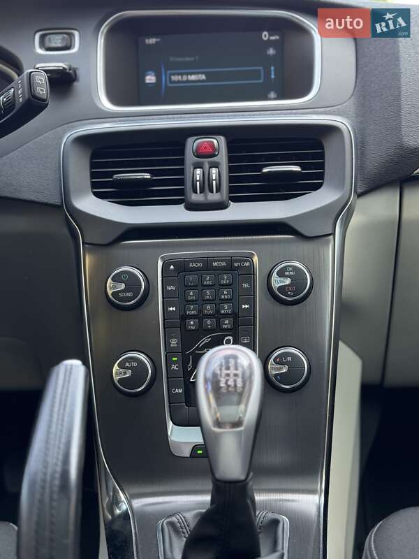 Хэтчбек Volvo V40 2013 в Стрые