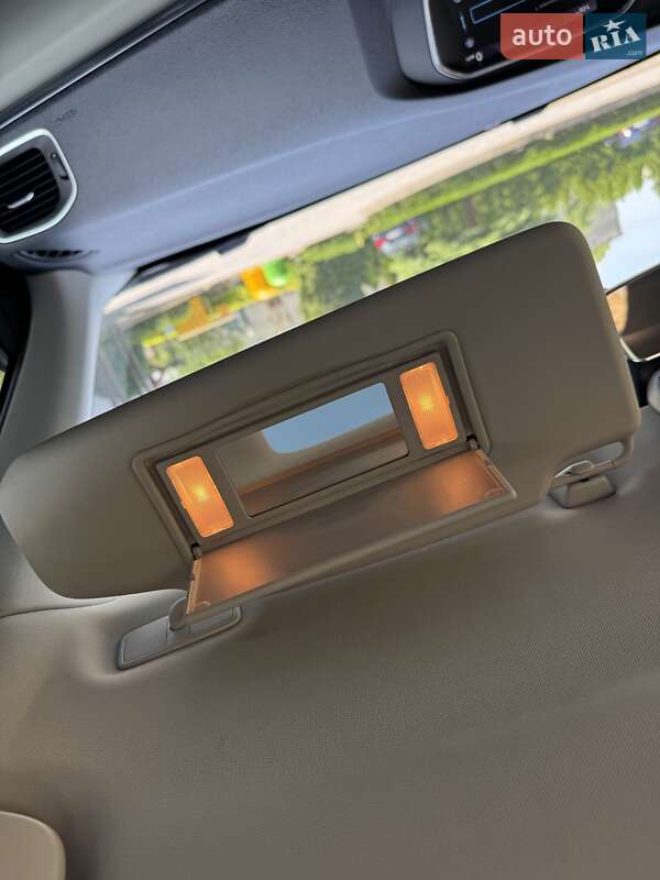 Хэтчбек Volvo V40 2013 в Стрые