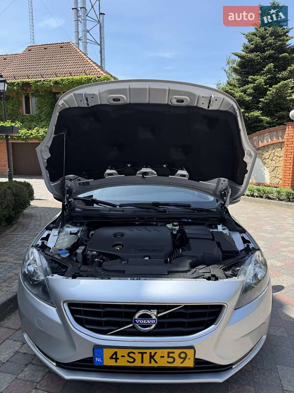 Хэтчбек Volvo V40 2013 в Стрые