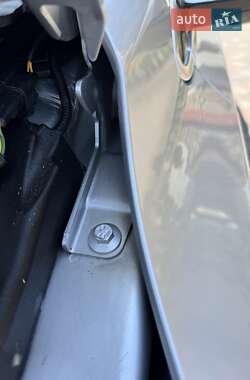 Хэтчбек Volvo V40 2013 в 