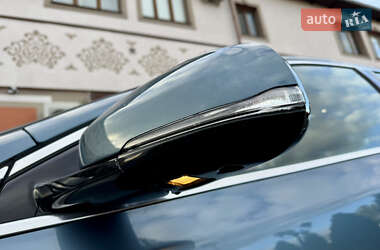 Хэтчбек Volvo V40 2013 в 