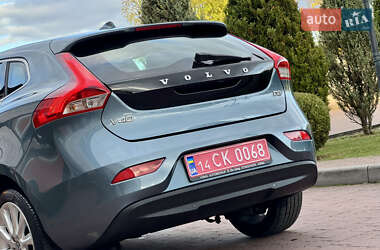 Хэтчбек Volvo V40 2013 в 