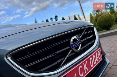 Хэтчбек Volvo V40 2013 в 