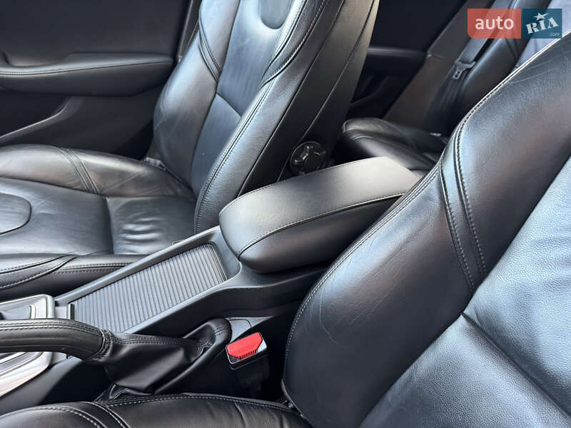 Хэтчбек Volvo V40 2013 в Стрые