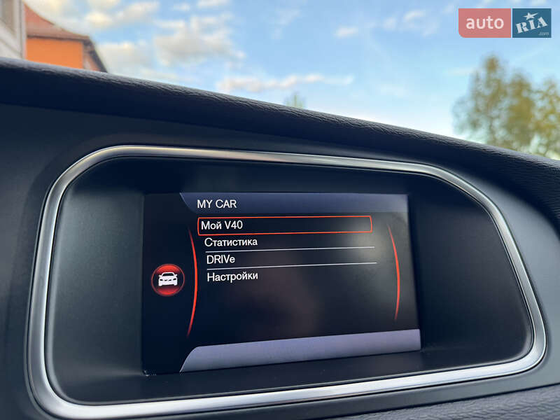 Хэтчбек Volvo V40 2013 в Стрые