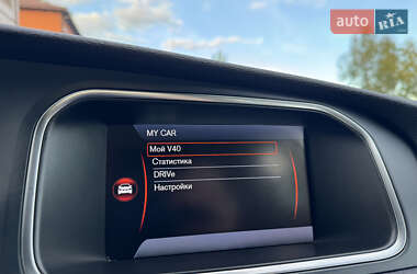 Хэтчбек Volvo V40 2013 в 