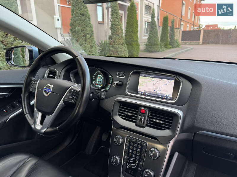 Хэтчбек Volvo V40 2013 в Стрые