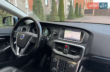 Хэтчбек Volvo V40 2013 в 