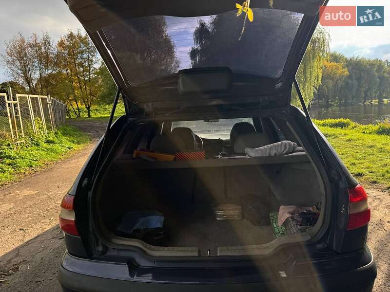 Универсал Volvo V40 2001 в Ровно