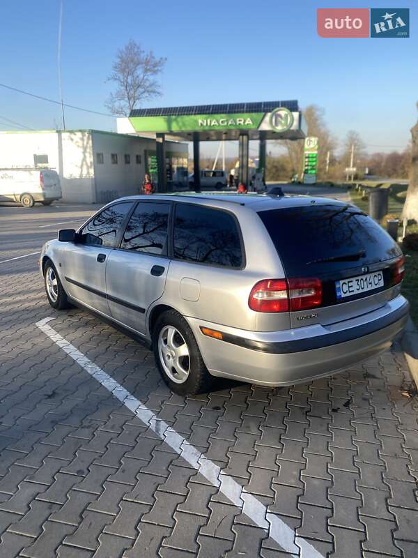 Універсал Volvo V40 2002 в Чернівцях фото 4 Універсал Volvo V40 2002 в Чернівцях