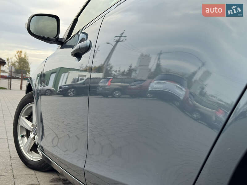 Хетчбек Volvo V40 2013 в Стрию