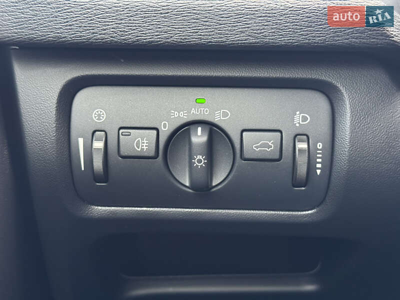 Хетчбек Volvo V40 2013 в Стрию