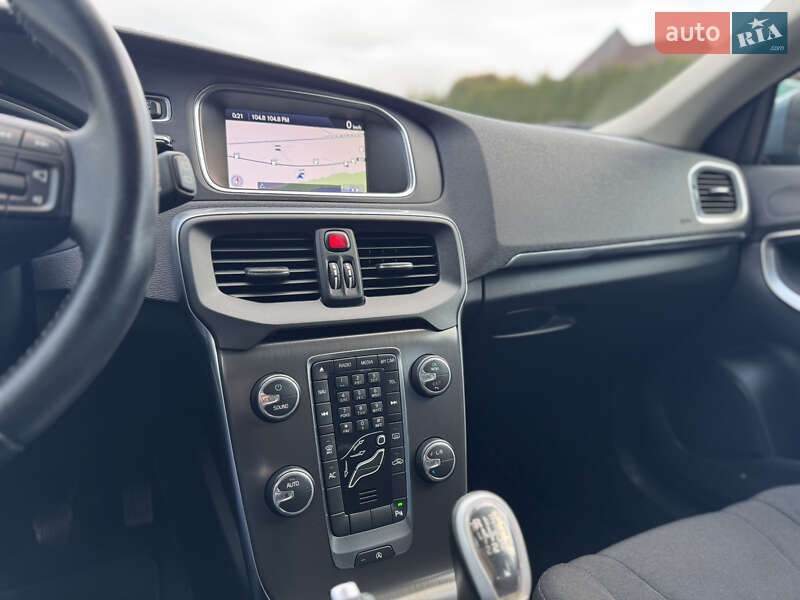 Хетчбек Volvo V40 2013 в Стрию