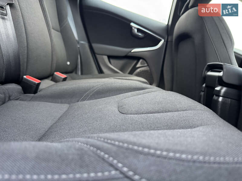 Хетчбек Volvo V40 2013 в Стрию