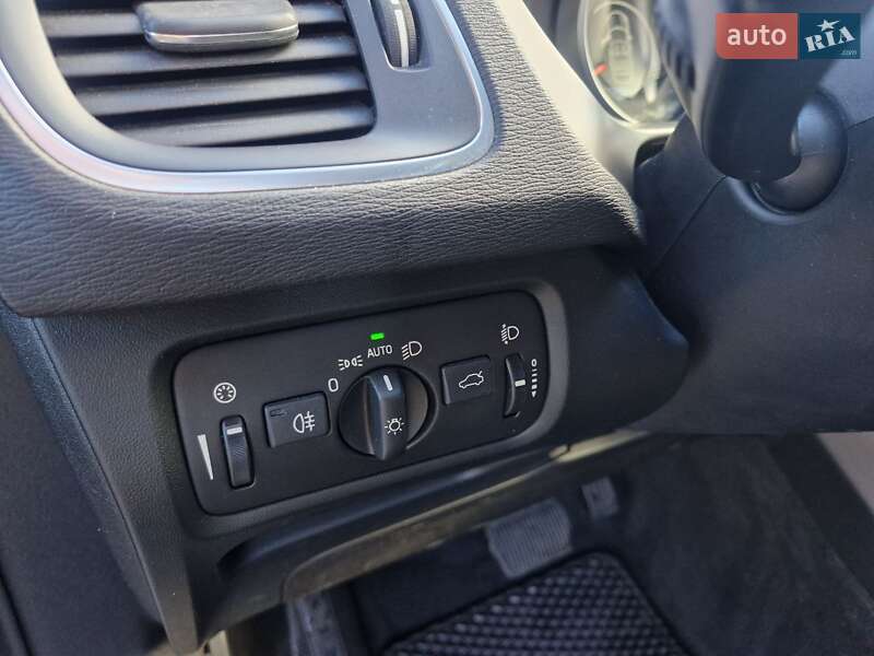 Хетчбек Volvo V40 2014 в Миколаєві