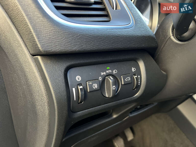 Хетчбек Volvo V40 2017 в Новояворівську фото 39 Хетчбек Volvo V40 2017 в Новояворівську