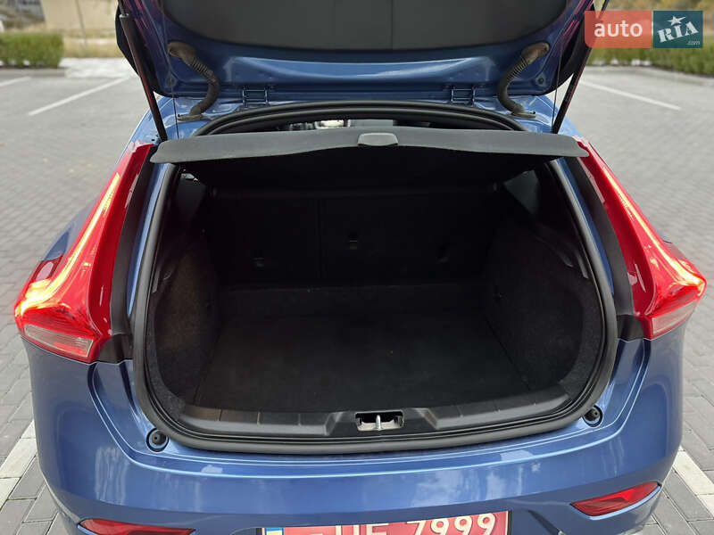 Хетчбек Volvo V40 2017 в Ірпені фото 31 Хетчбек Volvo V40 2017 в Ірпені