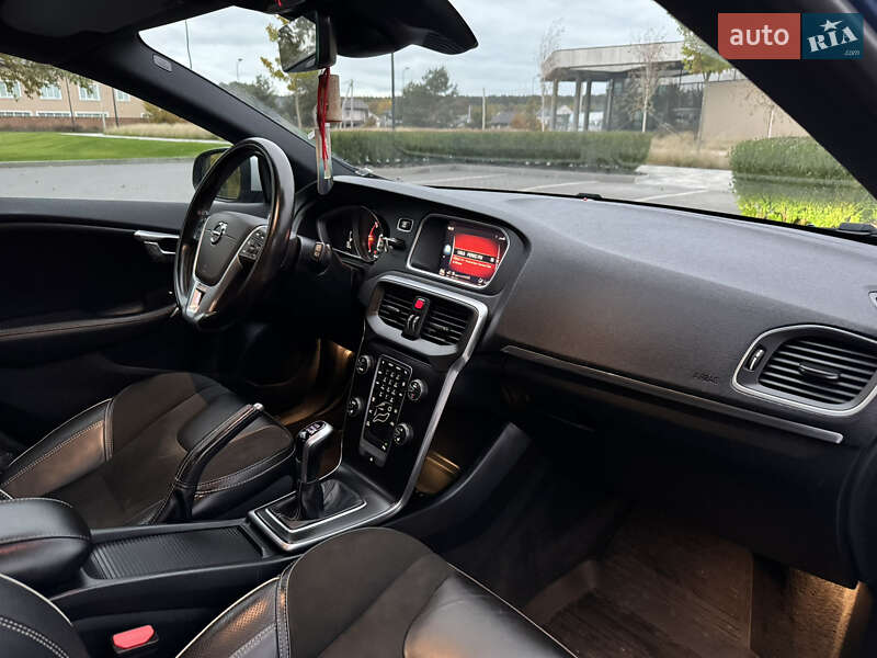 Хетчбек Volvo V40 2017 в Ірпені фото 48 Хетчбек Volvo V40 2017 в Ірпені