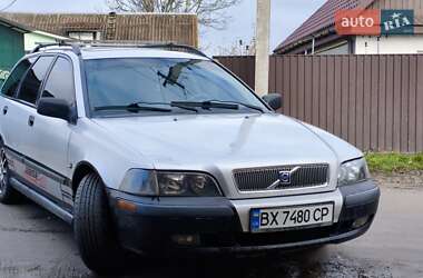 Универсал Volvo V40 2001 в Изяславе
