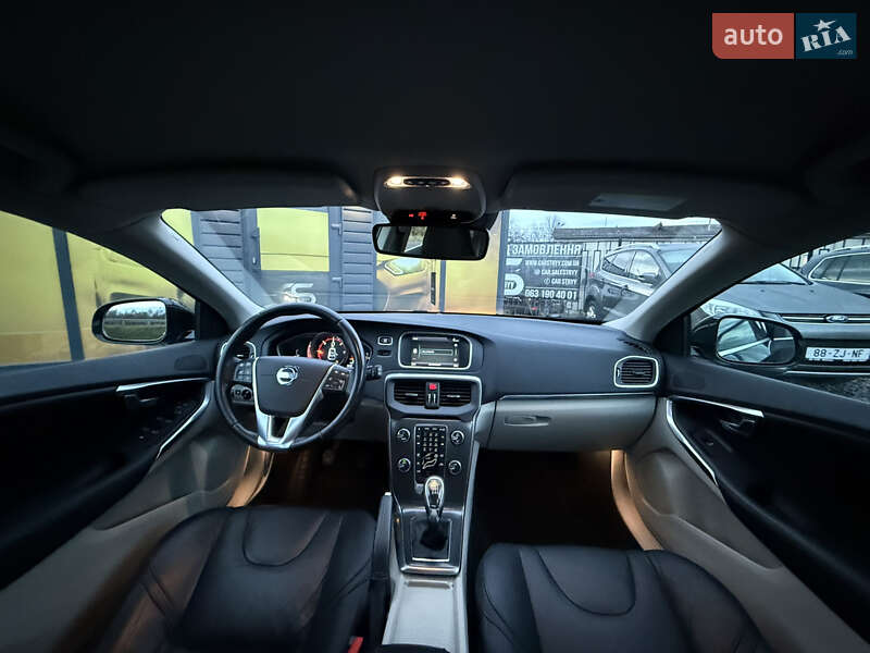 Хэтчбек Volvo V40 2013 в Стрые фото 5 Хэтчбек Volvo V40 2013 в Стрые