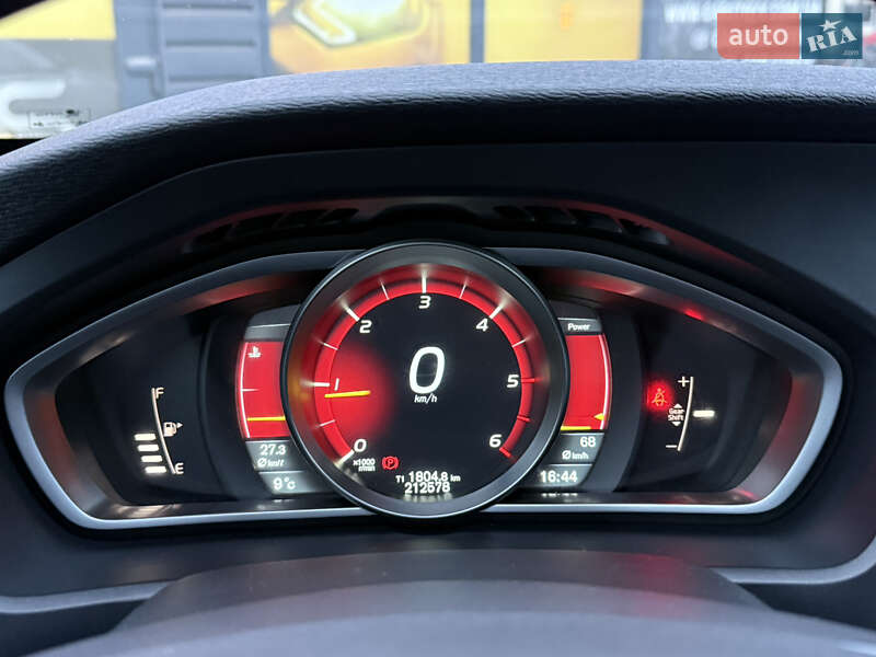 Хэтчбек Volvo V40 2013 в Стрые фото 50 Хэтчбек Volvo V40 2013 в Стрые