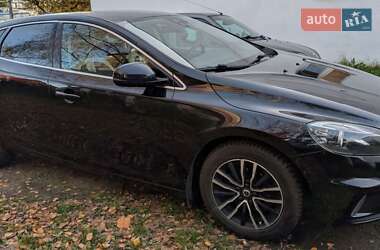 Хэтчбек Volvo V40 2015 в Кропивницком