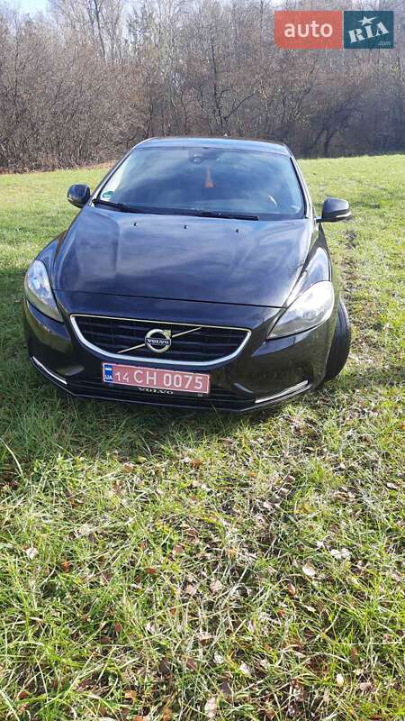 Хэтчбек Volvo V40 2013 в Красилове