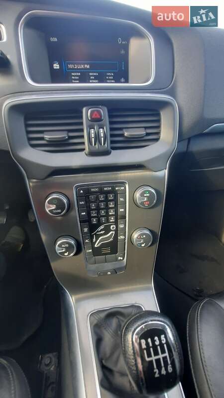 Хэтчбек Volvo V40 2013 в Красилове