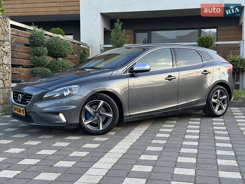 Хетчбек Volvo V40 2014 в Стрию