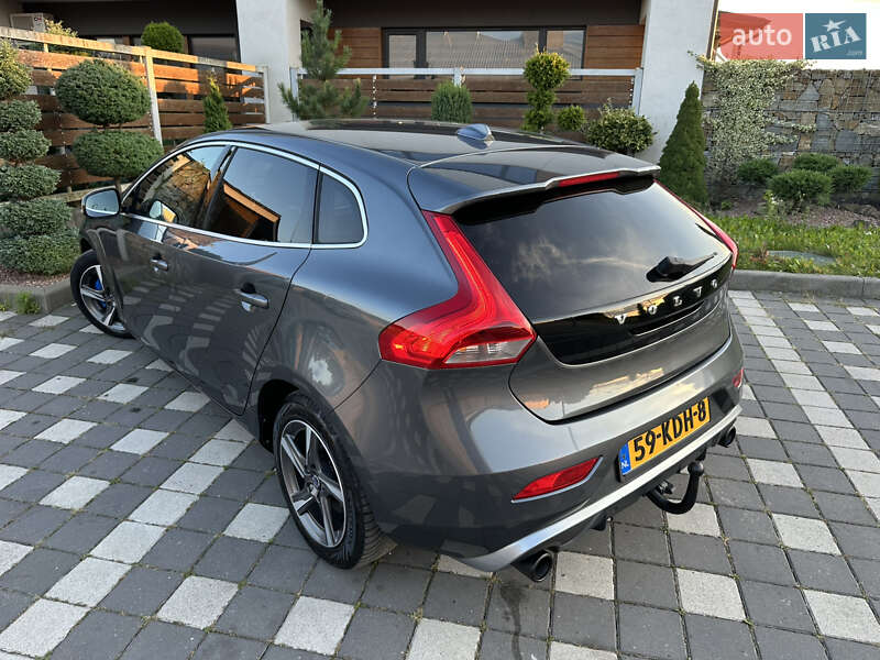 Хетчбек Volvo V40 2014 в Стрию