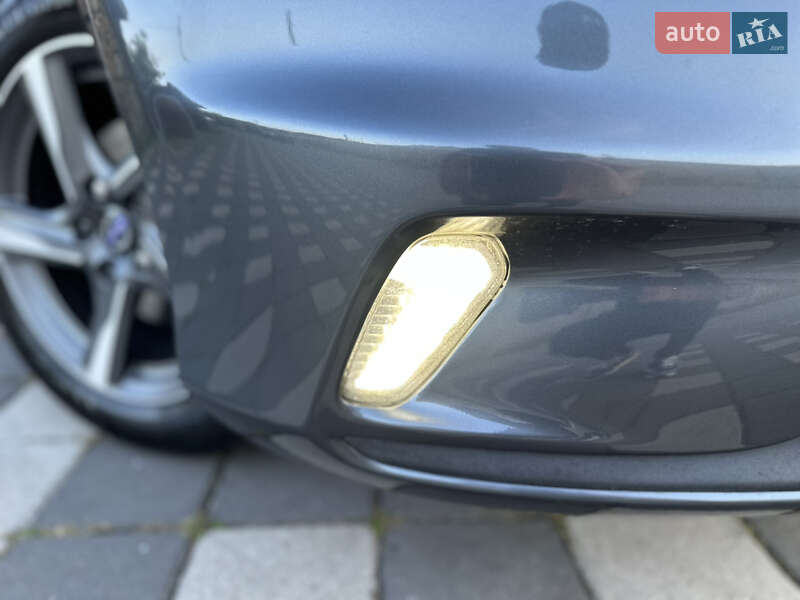 Хетчбек Volvo V40 2014 в Стрию