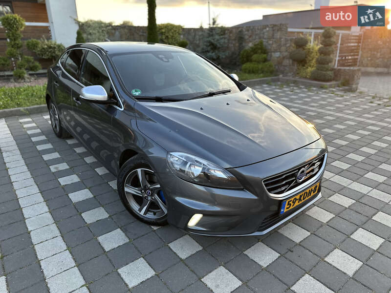 Хетчбек Volvo V40 2014 в Стрию