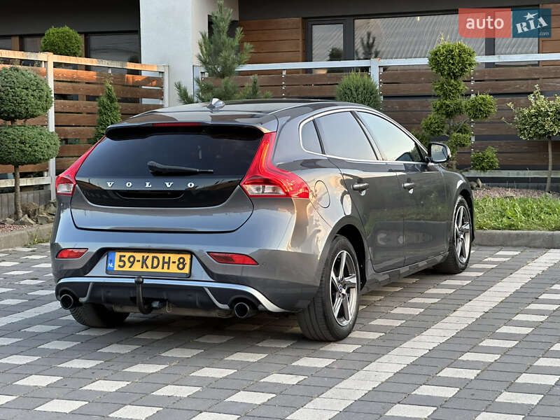 Хетчбек Volvo V40 2014 в Стрию