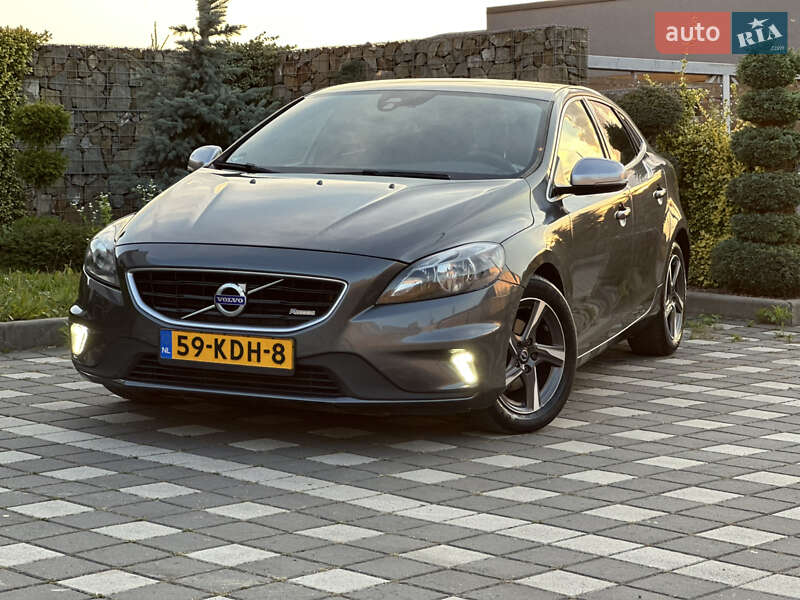 Хетчбек Volvo V40 2014 в Стрию
