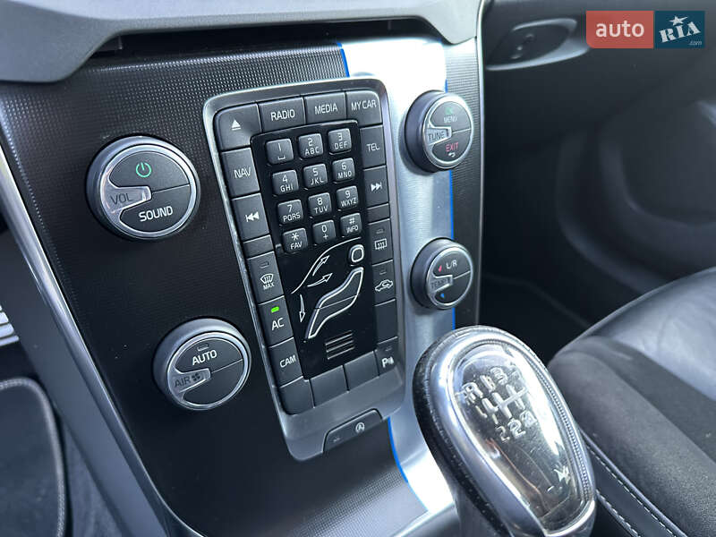 Хетчбек Volvo V40 2014 в Стрию