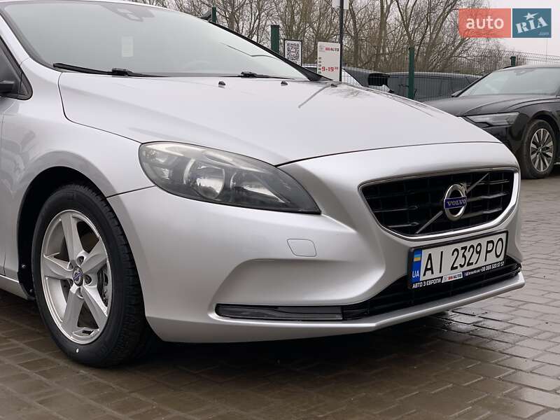 Хэтчбек Volvo V40 2014 в Бердичеве