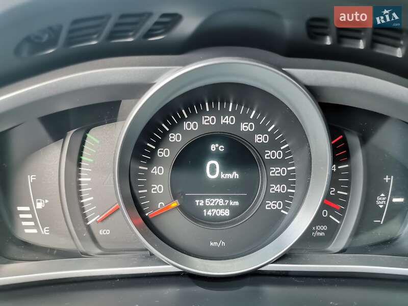 Хетчбек Volvo V40 2016 в Львові фото 25 Хетчбек Volvo V40 2016 в Львові