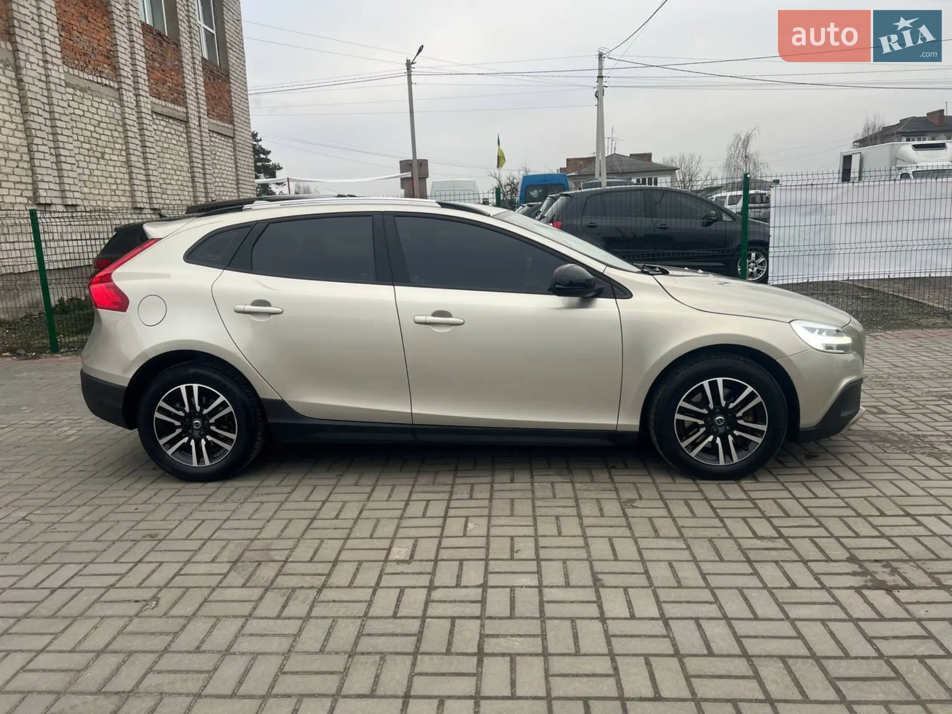 2018 Volvo V40 - мініатюра 4