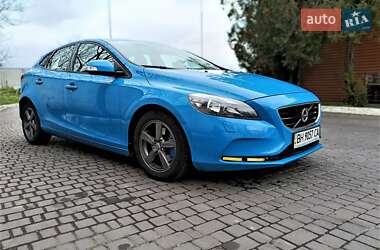 Хэтчбек Volvo V40 2013 в Одессе