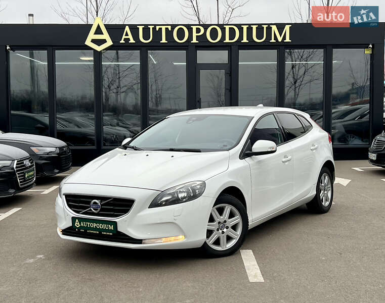 Volvo V40 2013 Volvo V40 2013