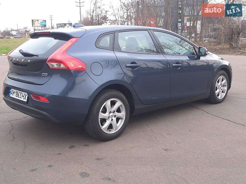Хетчбек Volvo V40 2018 в Одесі фото 12 Хетчбек Volvo V40 2018 в Одесі